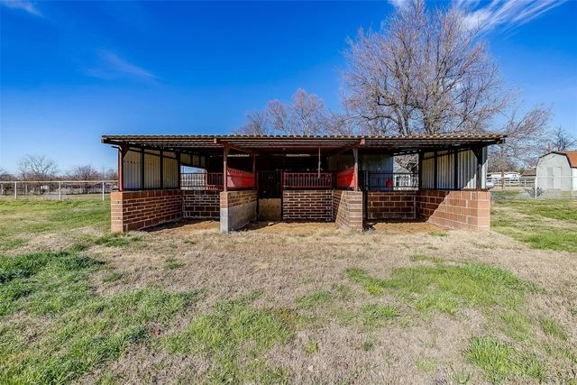 125 County Road 4850, Newark, TX 76071