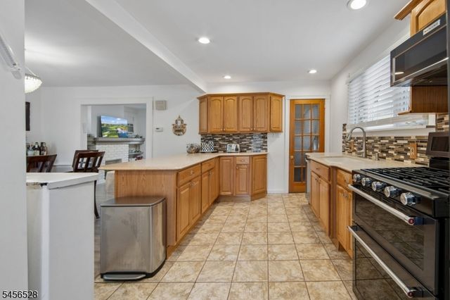 1027 Salem Ave, Hillside Twp., NJ 07205