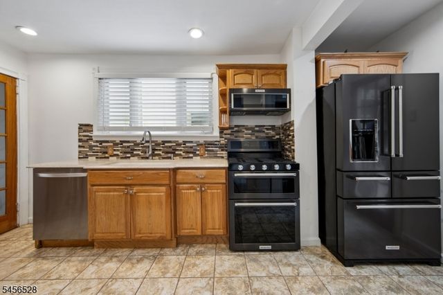 1027 Salem Ave, Hillside Twp., NJ 07205