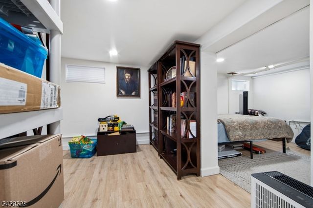 1027 Salem Ave, Hillside Twp., NJ 07205