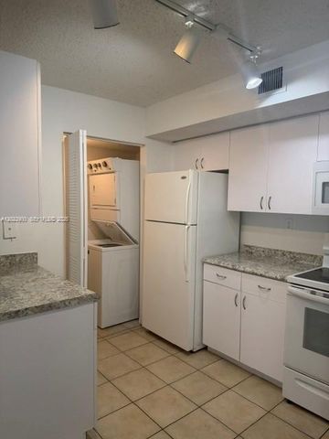 3854 Lyons Rd 201-5, Coconut Creek, FL 33073
