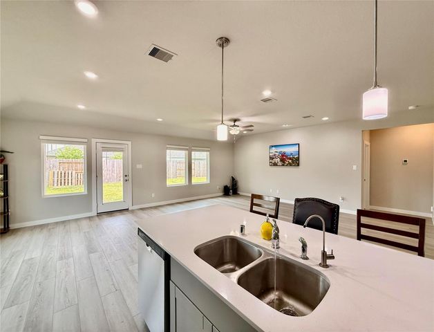 6415 Brazos Trail Drive, Richmond, TX 77469