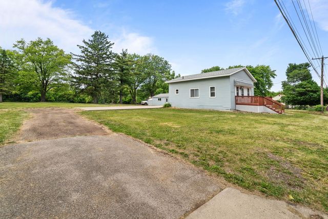 1220 N Springfield Avenue, Rockford, IL 61101