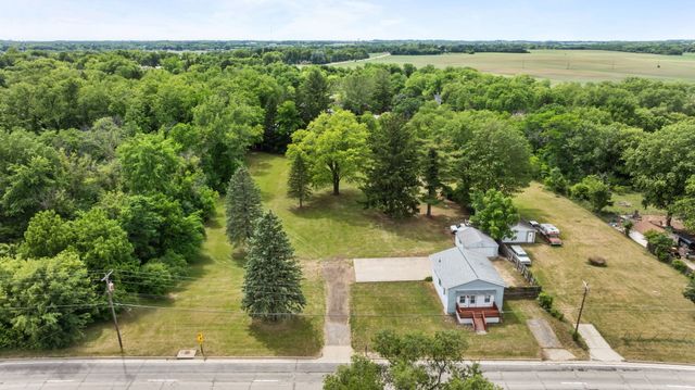 1220 N Springfield Avenue, Rockford, IL 61101