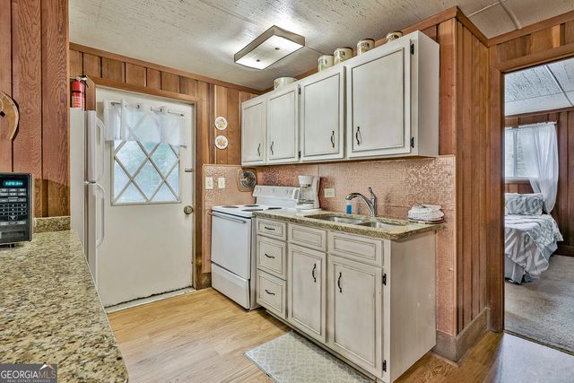87 St. Moritz Drive, Pine Mountain, GA 31822