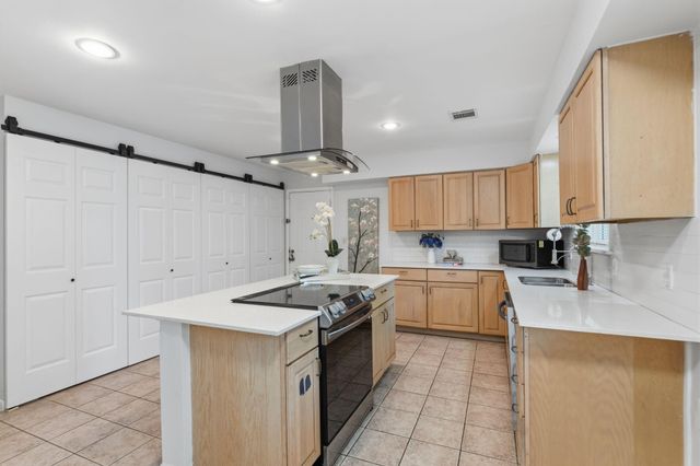 5410 Indigo Street, Houston, TX 77096