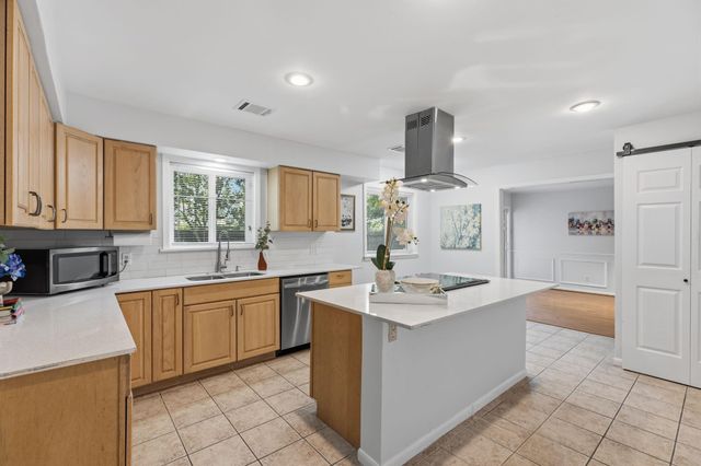 5410 Indigo Street, Houston, TX 77096