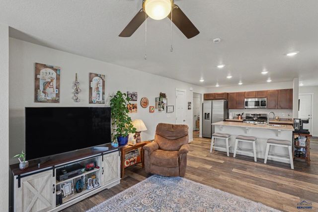 400 HENRY POTTER RD, Box Elder, SD 57719