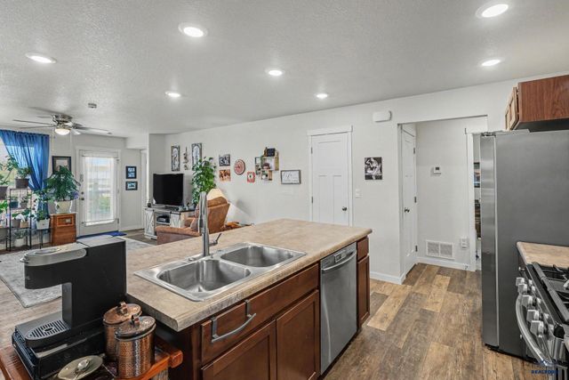 400 HENRY POTTER RD, Box Elder, SD 57719