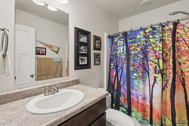 400 HENRY POTTER RD, Box Elder, SD 57719