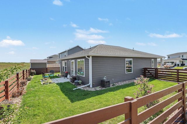 400 HENRY POTTER RD, Box Elder, SD 57719