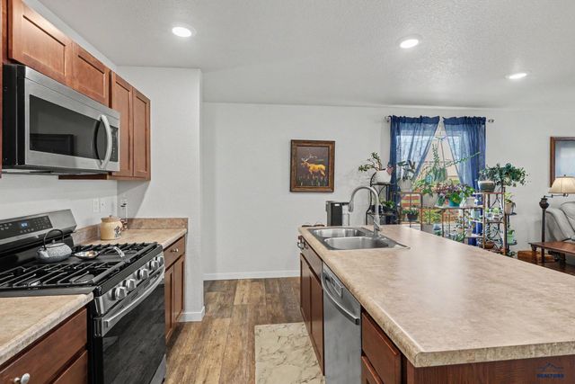 400 HENRY POTTER RD, Box Elder, SD 57719
