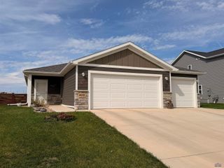 400 HENRY POTTER RD, Box Elder, SD 57719