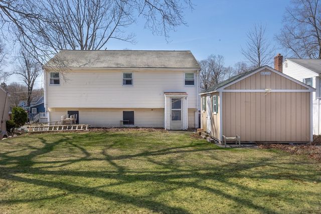 73 Sherman St, Brockton, MA 02302