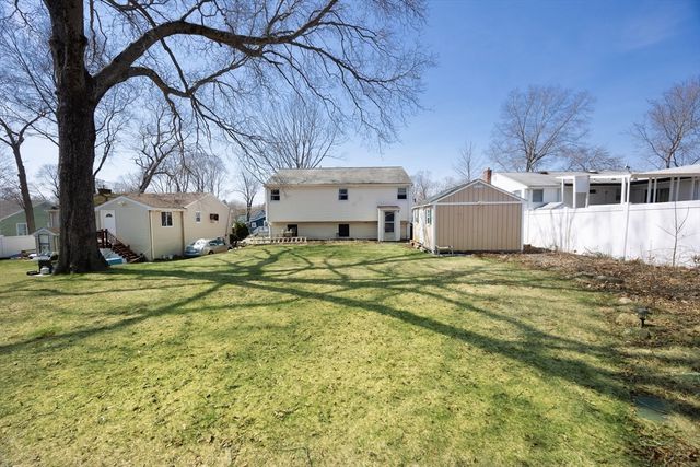 73 Sherman St, Brockton, MA 02302