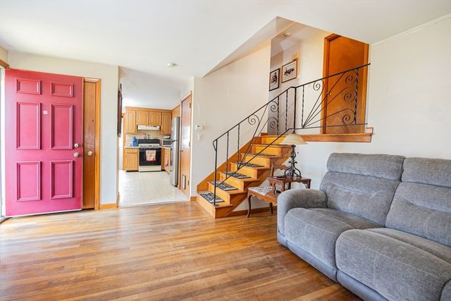 73 Sherman St, Brockton, MA 02302