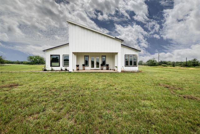 141 Wheelis Loop, Decatur, TX 76234