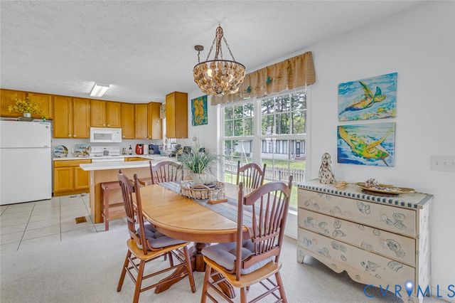 13 Leming Ave, Reedville, VA 22539