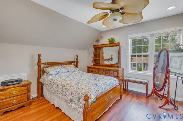 13 Leming Ave, Reedville, VA 22539