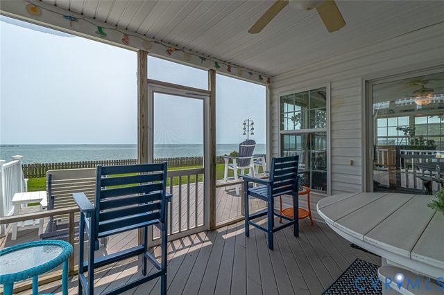 13 Leming Ave, Reedville, VA 22539