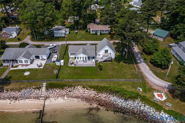 13 Leming Ave, Reedville, VA 22539