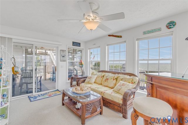 13 Leming Ave, Reedville, VA 22539