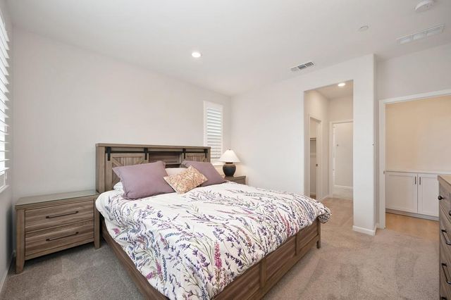 1697 Donner Ln, Lincoln, CA 95648