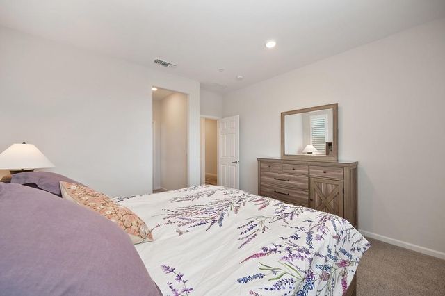 1697 Donner Ln, Lincoln, CA 95648