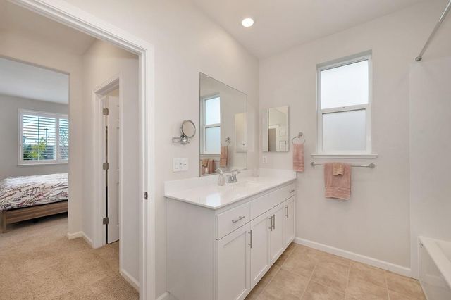 1697 Donner Ln, Lincoln, CA 95648