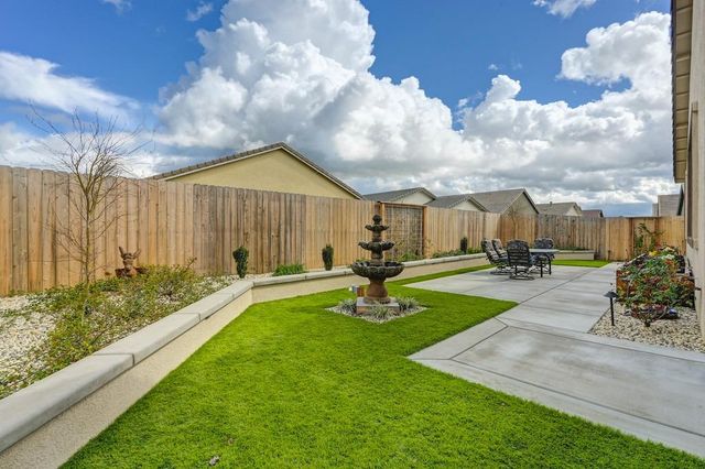 1697 Donner Ln, Lincoln, CA 95648