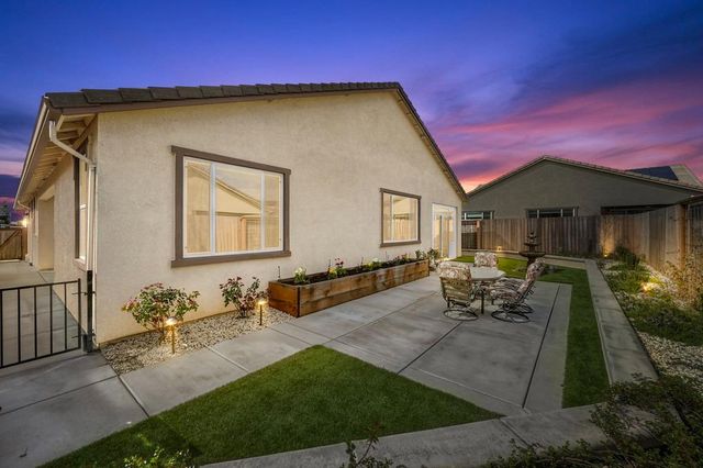 1697 Donner Ln, Lincoln, CA 95648