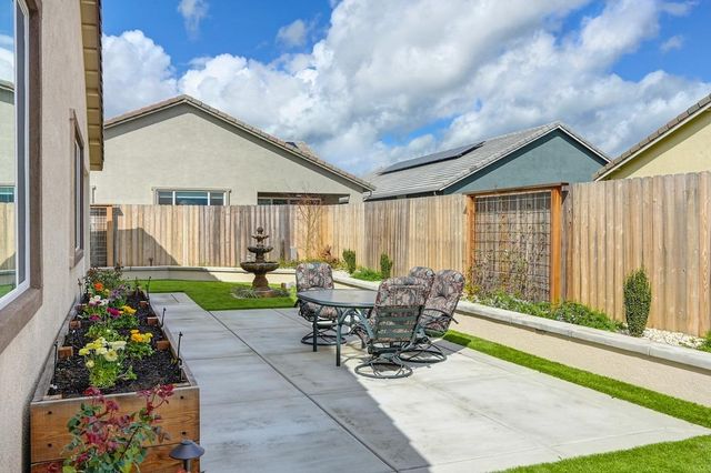 1697 Donner Ln, Lincoln, CA 95648