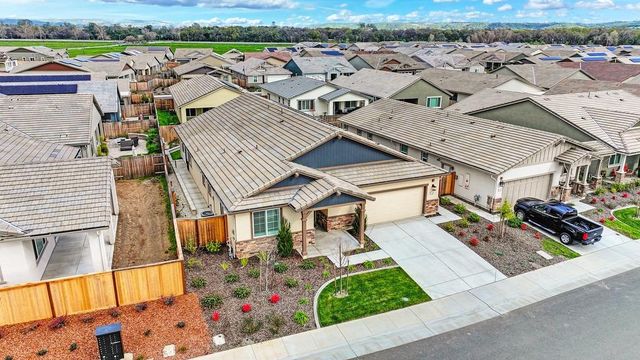 1697 Donner Ln, Lincoln, CA 95648