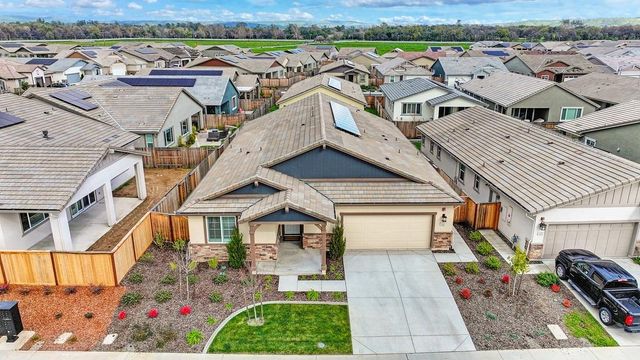 1697 Donner Ln, Lincoln, CA 95648