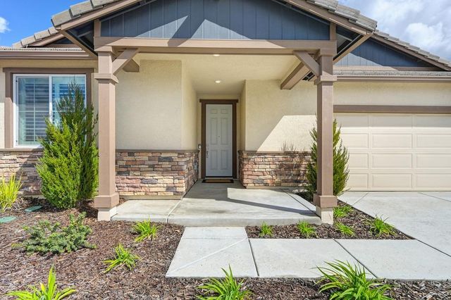 1697 Donner Ln, Lincoln, CA 95648