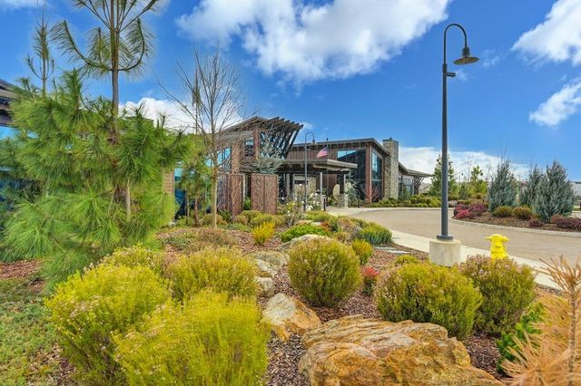 1697 Donner Ln, Lincoln, CA 95648