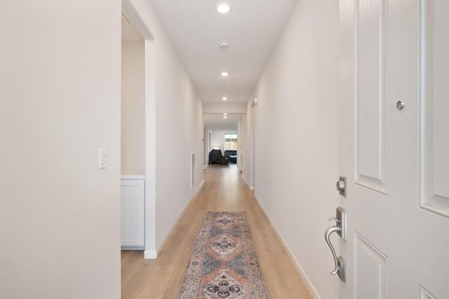 1697 Donner Ln, Lincoln, CA 95648