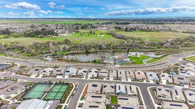 1697 Donner Ln, Lincoln, CA 95648