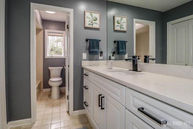 11 Lyric Drive, Colonia, NJ 07067