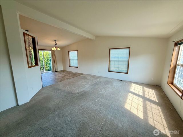 1628 Pleasant Avenue, Wenatchee, WA 98801