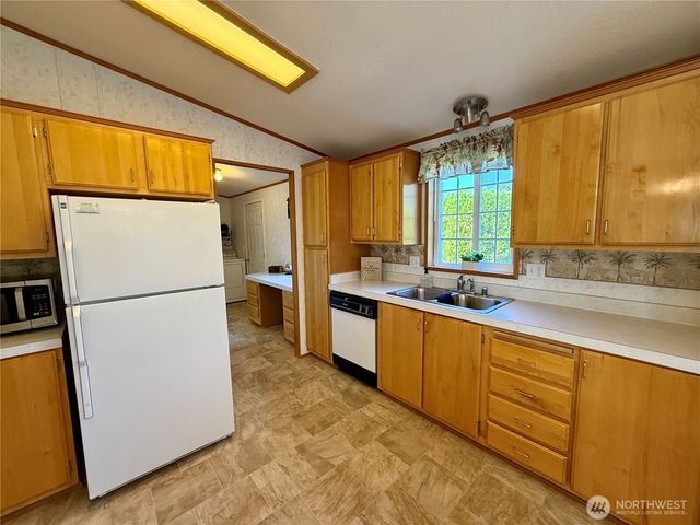 1628 Pleasant Avenue, Wenatchee, WA 98801