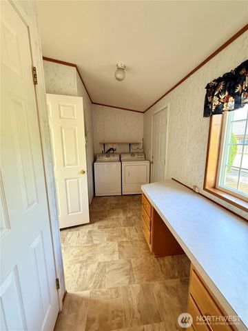 1628 Pleasant Avenue, Wenatchee, WA 98801