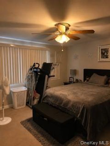 546 17th Street, West Babylon, NY 11704