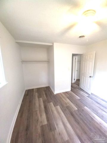 113 Berkley Dr, Pensacola, FL 32503