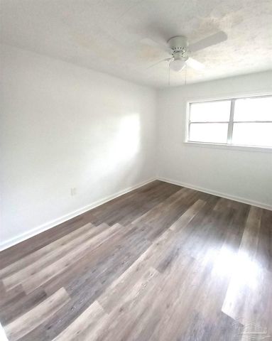 113 Berkley Dr, Pensacola, FL 32503