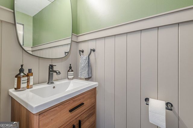 656 Park Village Drive NE, Atlanta, GA 30306