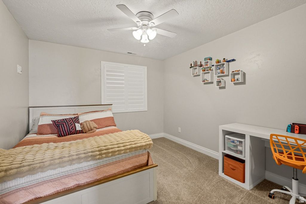 Image 32 of property listing at 351 W SKYLINE DR, Loa, UT 84747