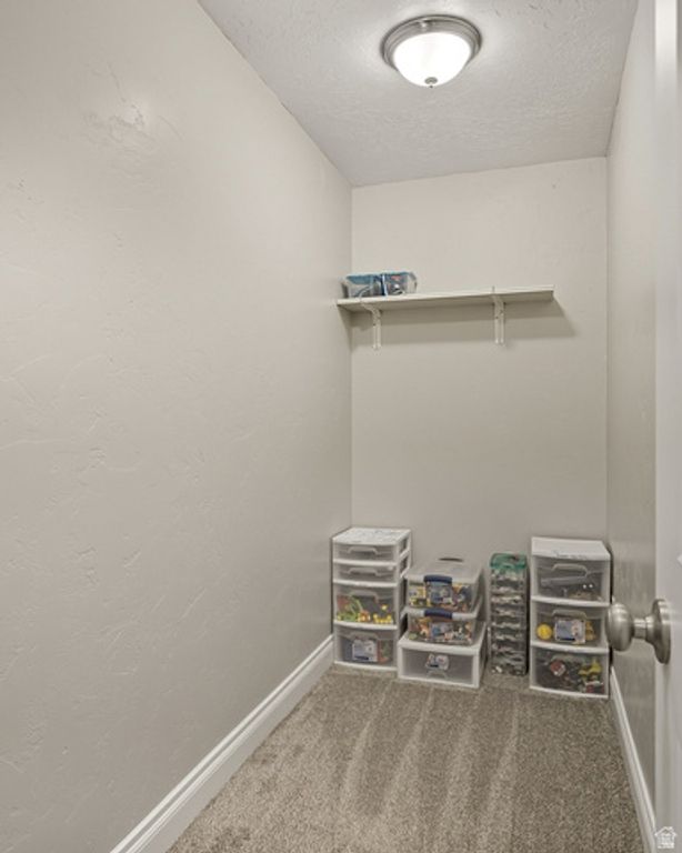 Image 44 of property listing at 351 W SKYLINE DR, Loa, UT 84747