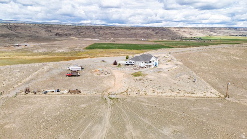 Image 61 of property listing at 351 W SKYLINE DR, Loa, UT 84747