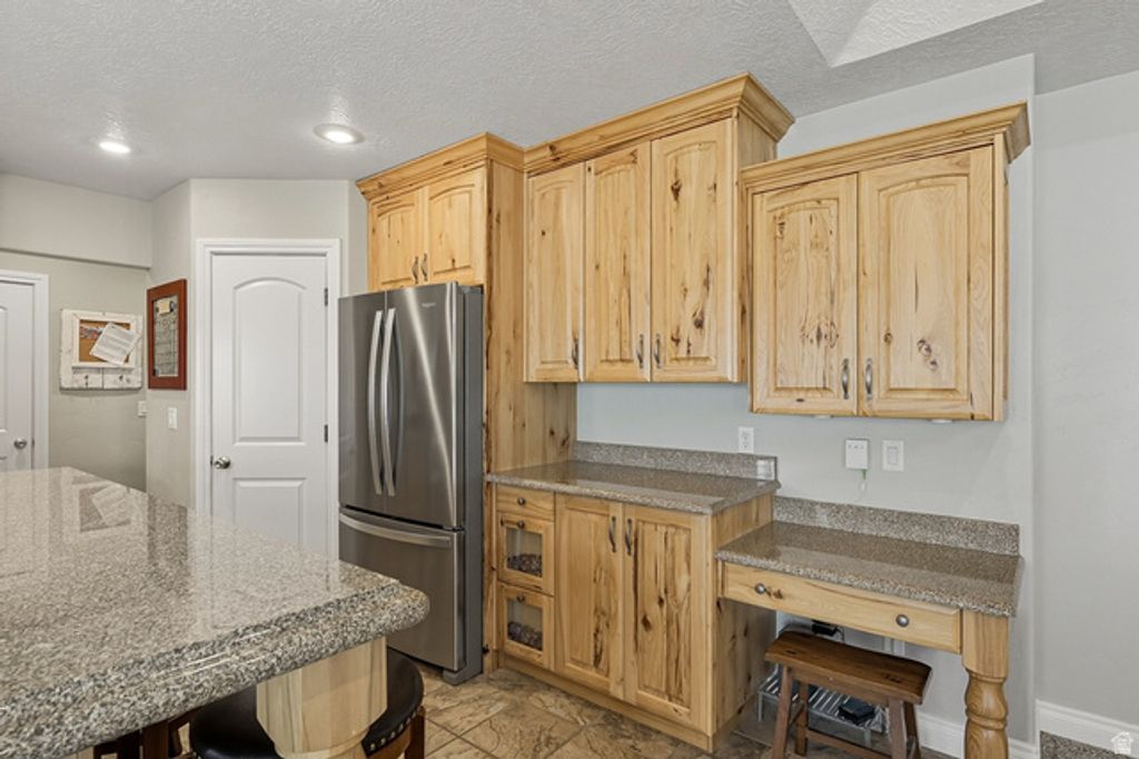 Image 10 of property listing at 351 W SKYLINE DR, Loa, UT 84747